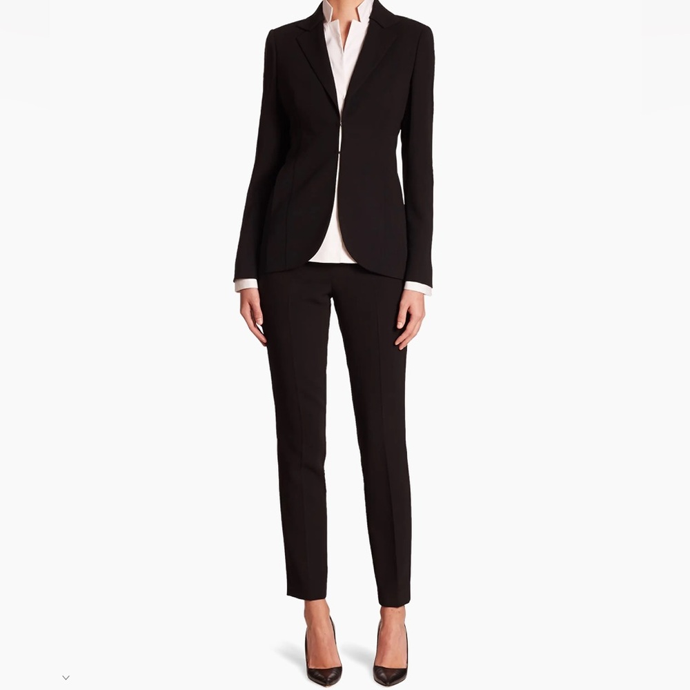 AKRIS  Melissa NWT $895 Black Pants 10